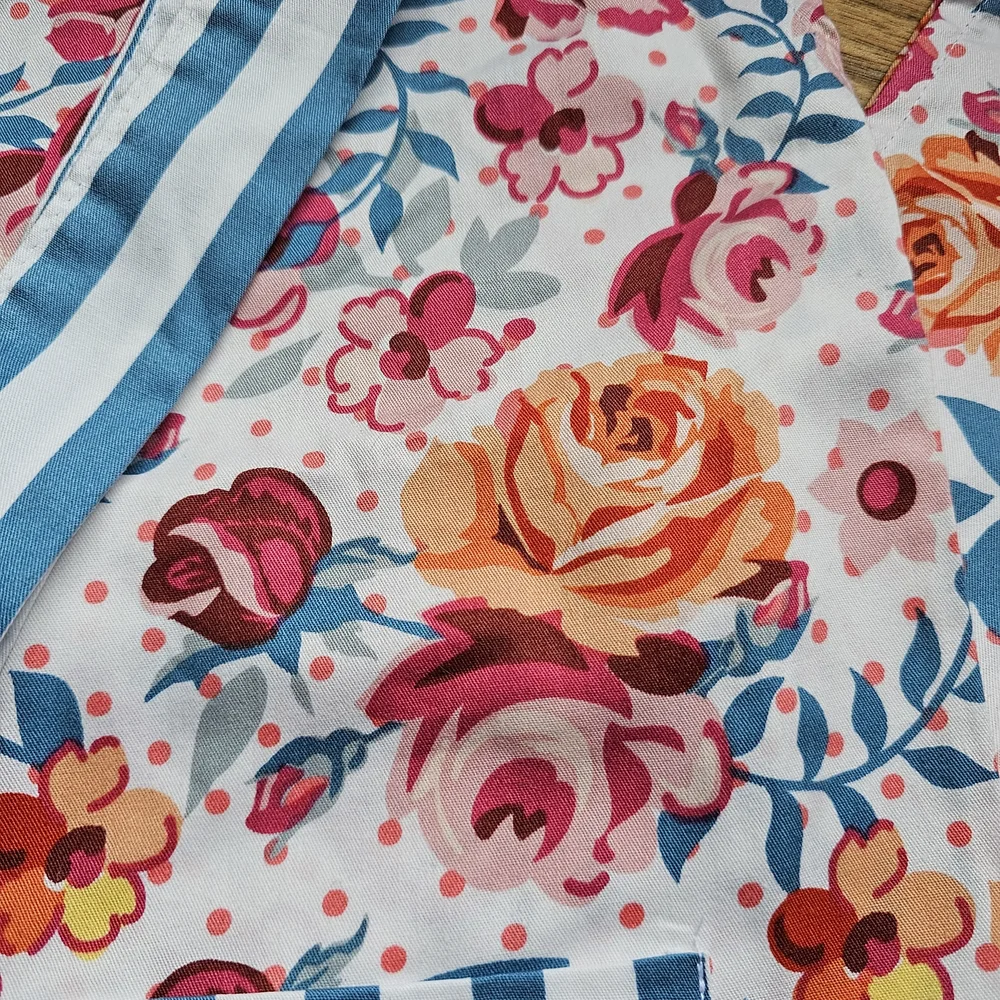Pantry Cotton Floral Apron With Striped Pocket
